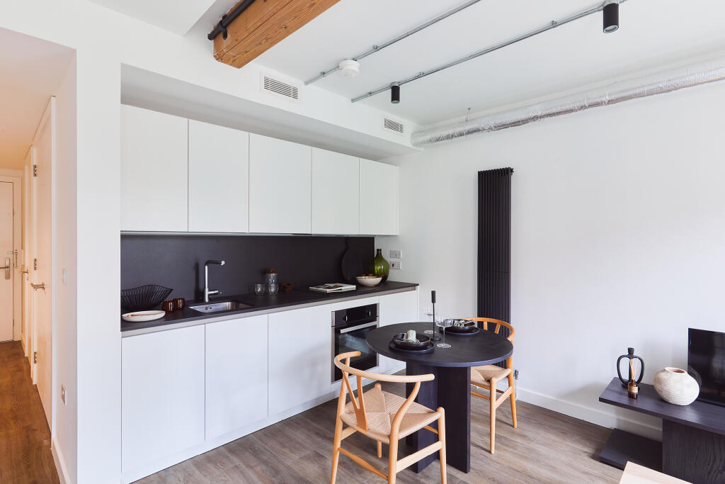 Apartment in Manchester - View 5