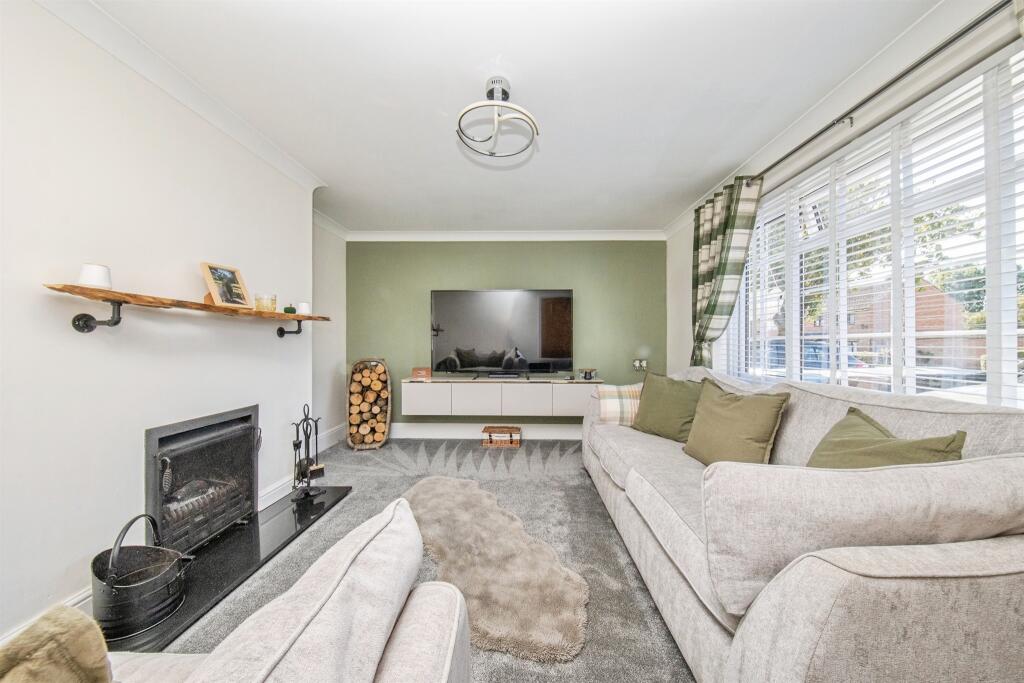 House in Ipswich, Suffolk - More