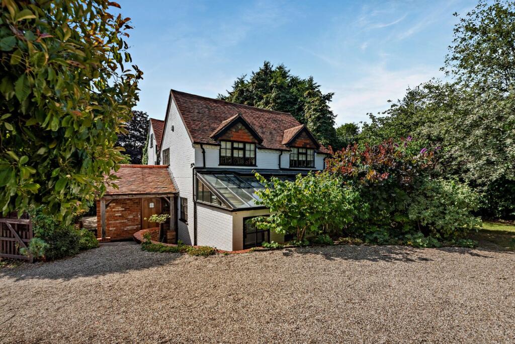 Main image of property: Beckfords, Upper Basildon, Berkshire