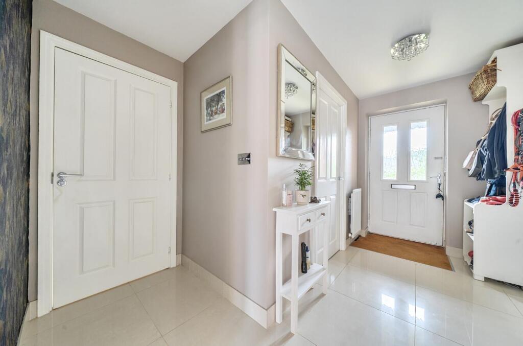 Larbourne Park Road, Flore, Northampton, NN7 - View 6