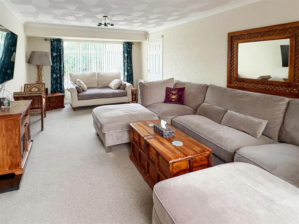 Highdown Drive, Littlehampton photo 2