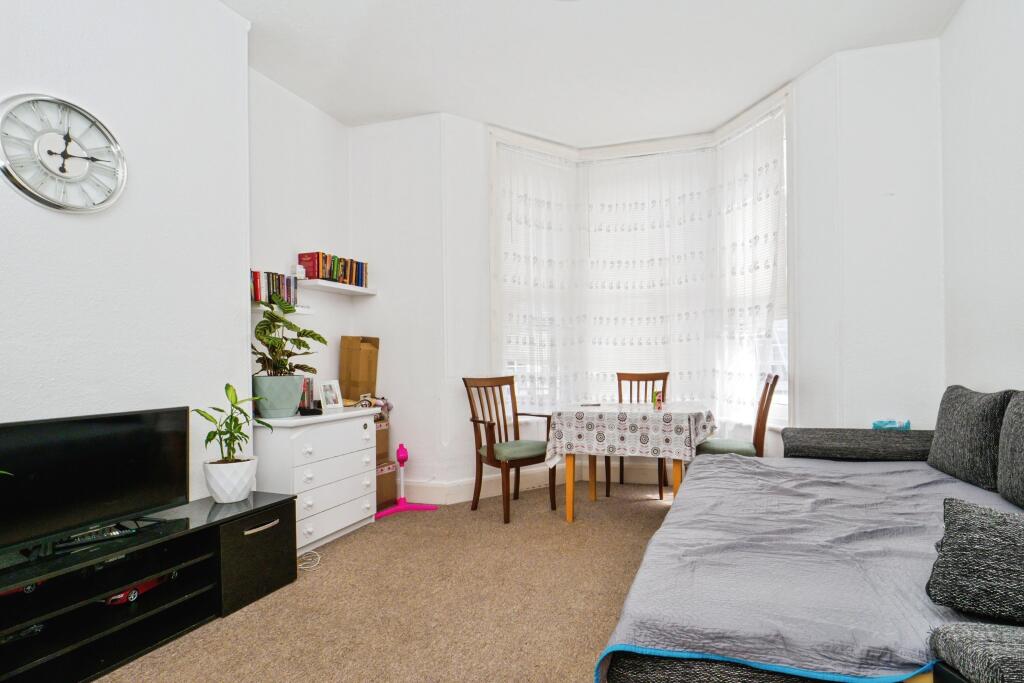Apartment in Thanet, Cliftonville West, Cliftonville - View 4