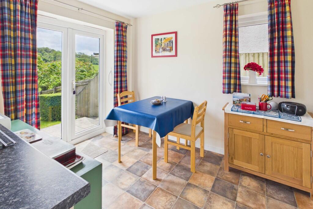 22 Greendales, Allithwaite, Grange-over-Sands, Cumbria, LA11 7RU photo 4