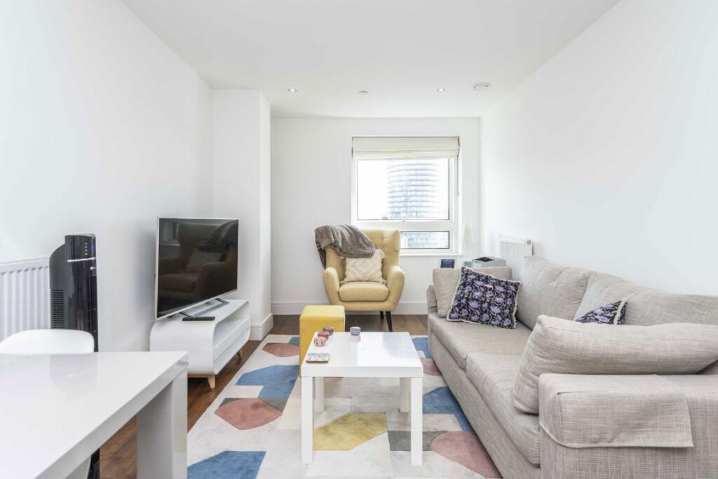 Main image of property: Duckman Tower, Canary Wharf