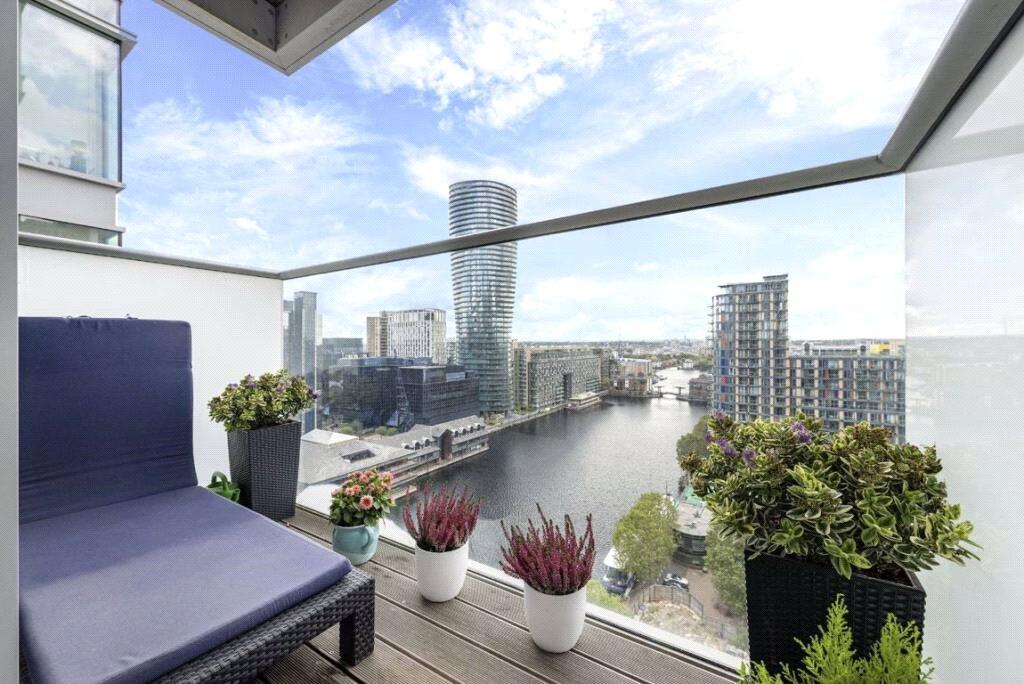 Pan Peninsula Square, London, E14 photo 2