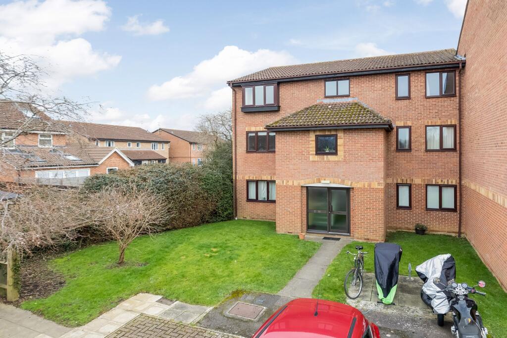 Main image of property: Franklyn Close, Abingdon, OX14