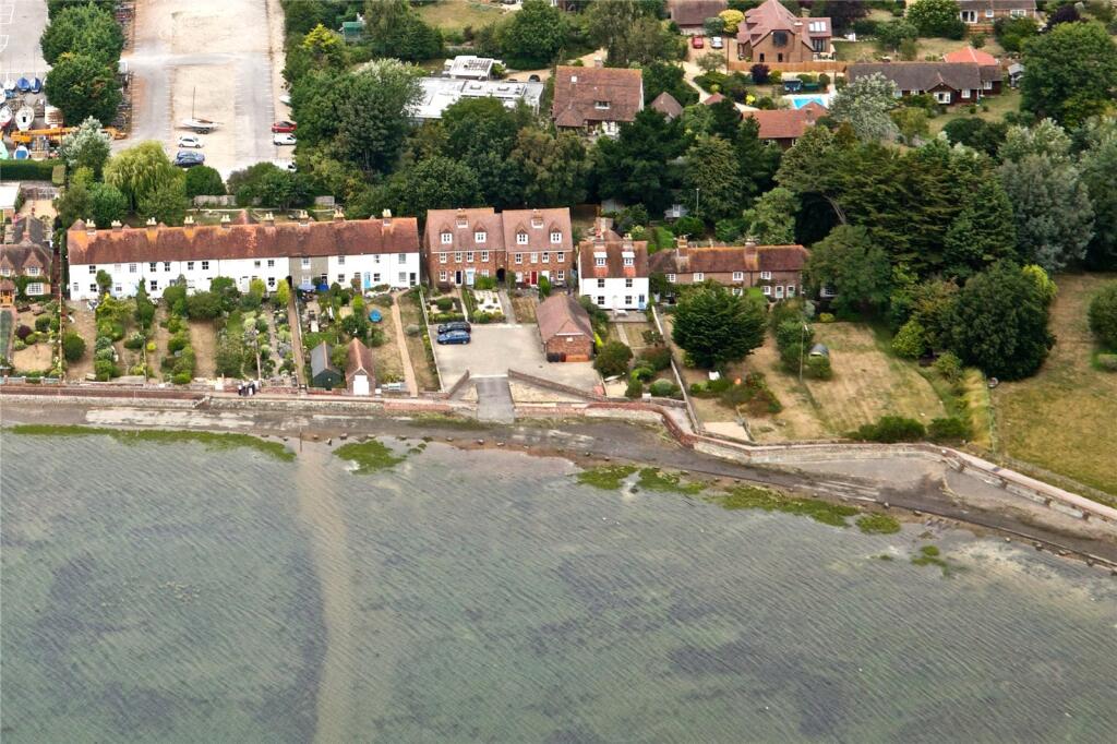 Shore Road, Bosham, Chichester, West Sussex, PO18 - View 2