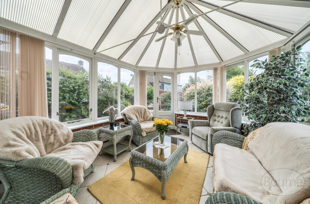House in Waverley, Weybourne, Farnham - View 4