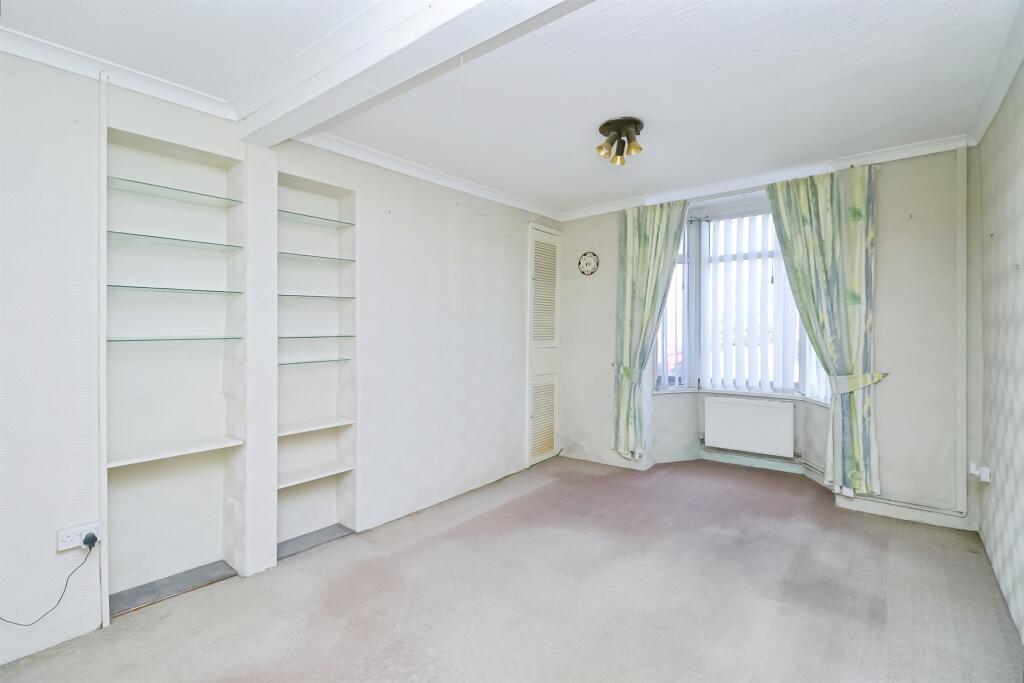 House in Barry, Vale of Glamorgan - More