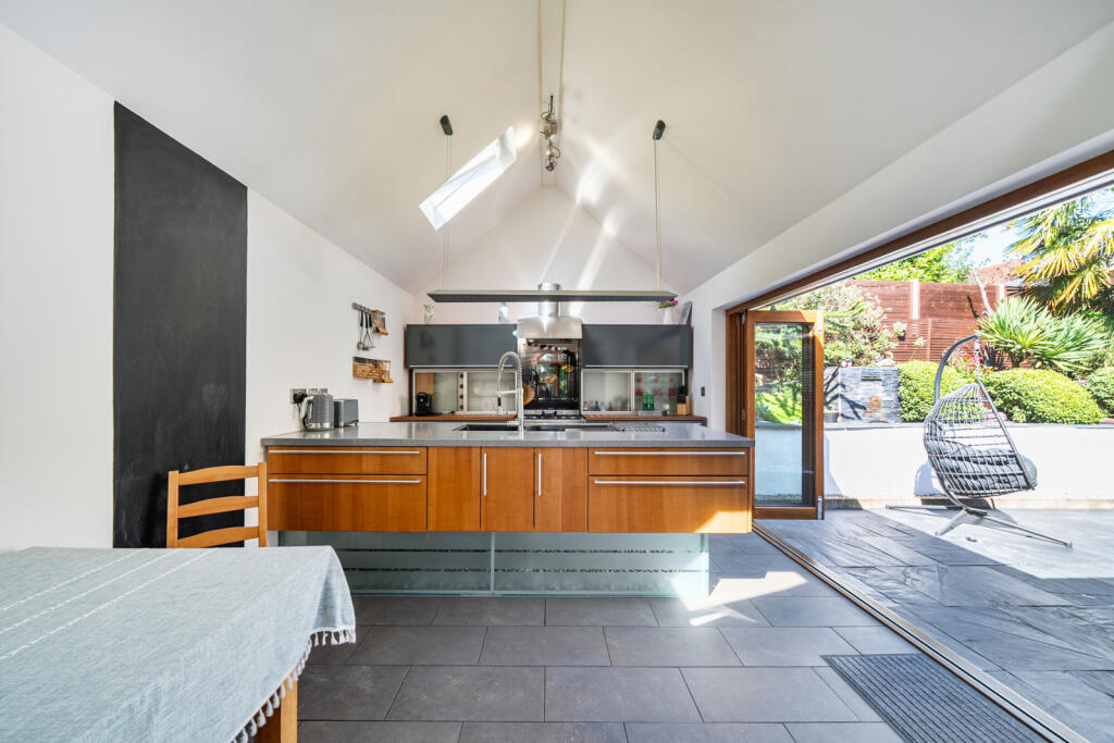 House in Southall - View 2