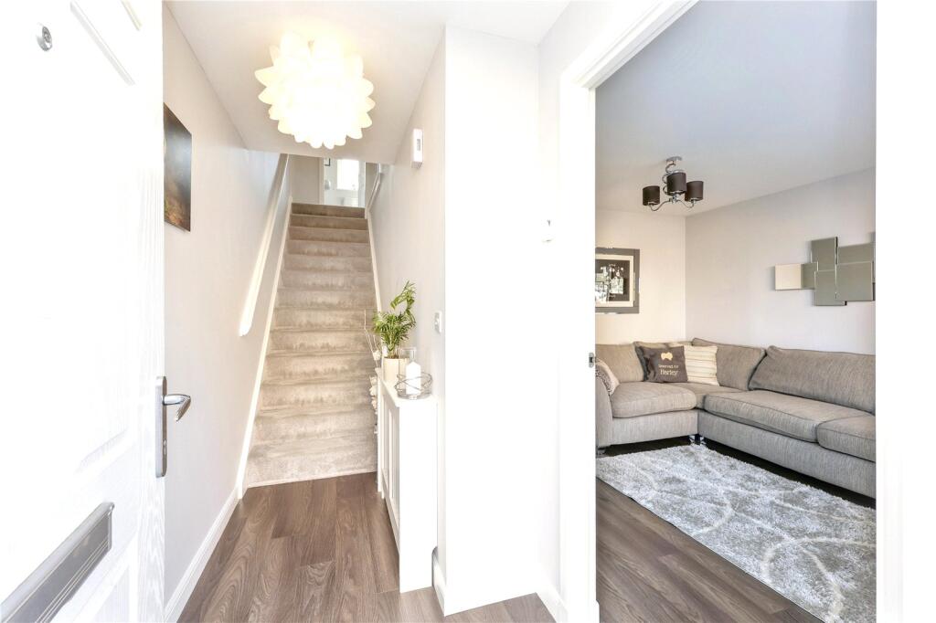 Skua Drive, Dalgety Bay, Dunfermline, KY11 photo 2