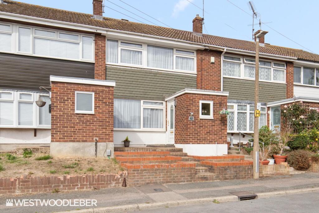 Main image of property: Hoecroft, Nazeing | Garage En-Bloc