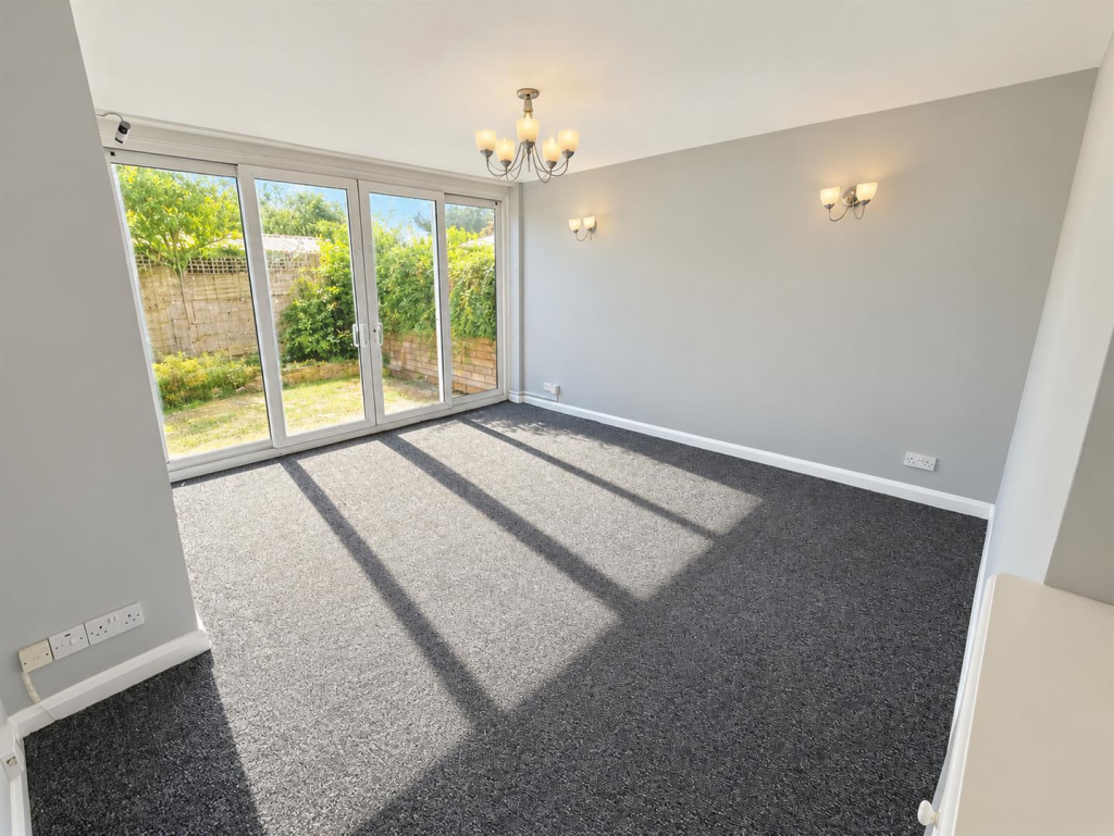 House in London - View 2