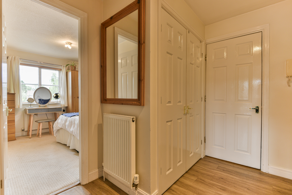 Apartment in Wilmslow, Cheshire East - More