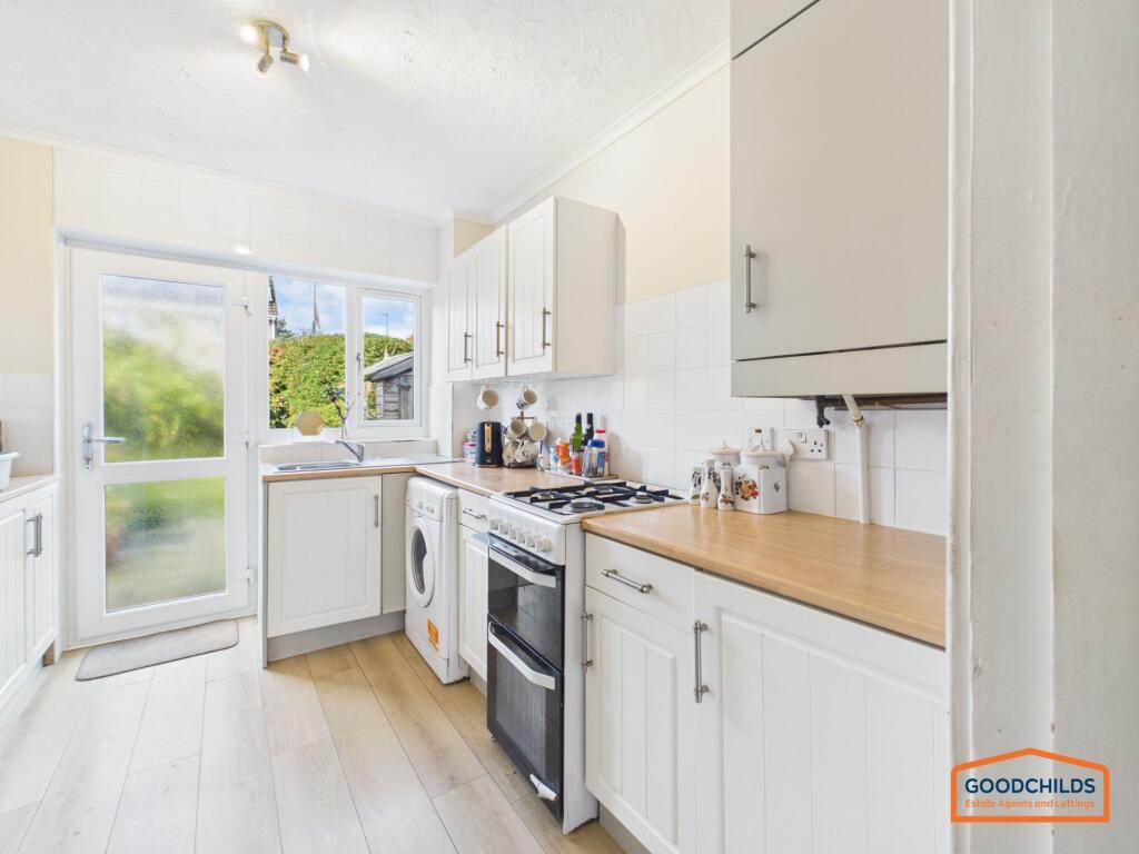 Lindon Drive, Walsall, WS8 photo 3