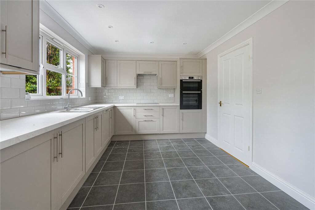 House in Nottingham - View 5