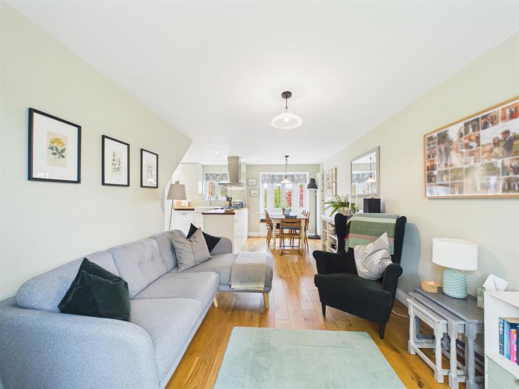 Jubilee Close, Melbourne, DE73 8GR photo 2