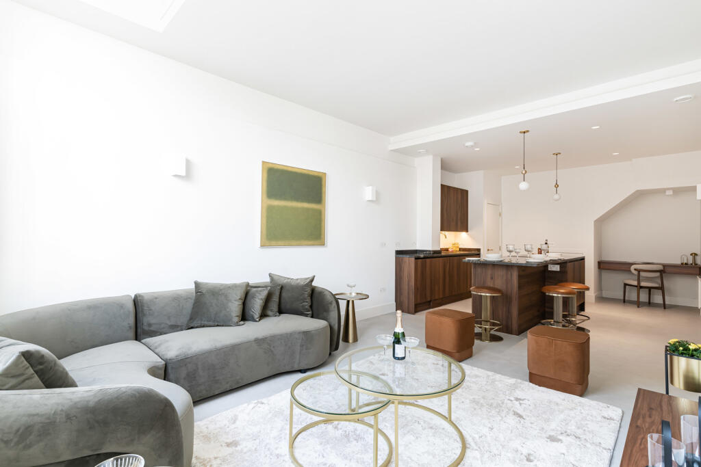 Apartment in London - More
