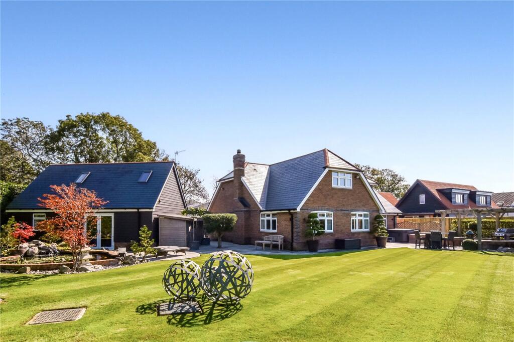 Green Lane, Merston, Chichester, West Sussex, PO20 photo 2