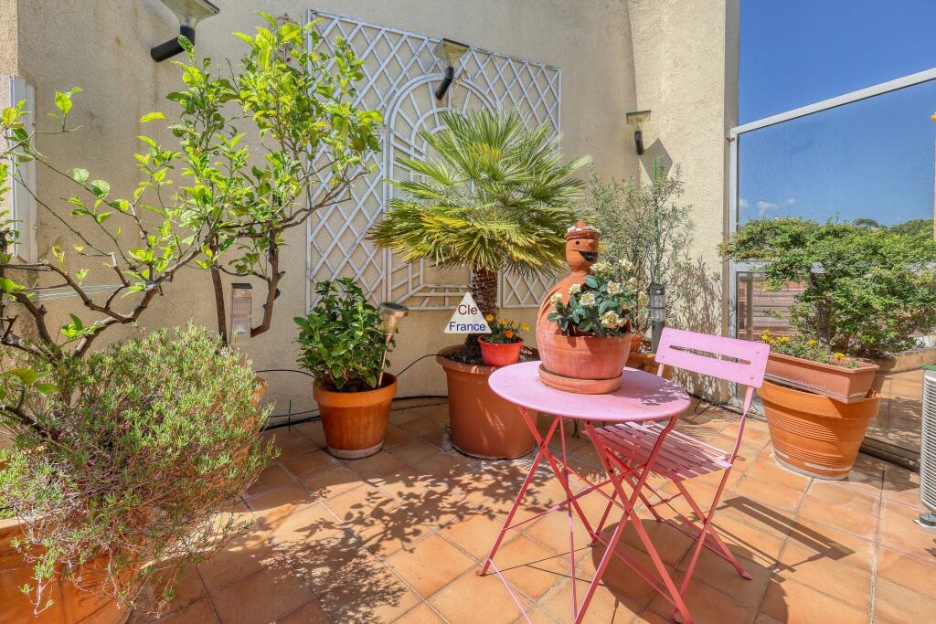 Main image of property: Cavalaire-sur-Mer, Var, 83240, France