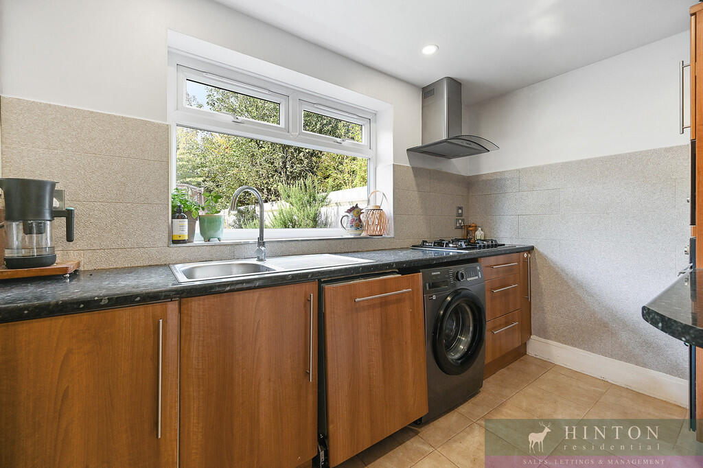 Spencer Road, Harrow photo 3