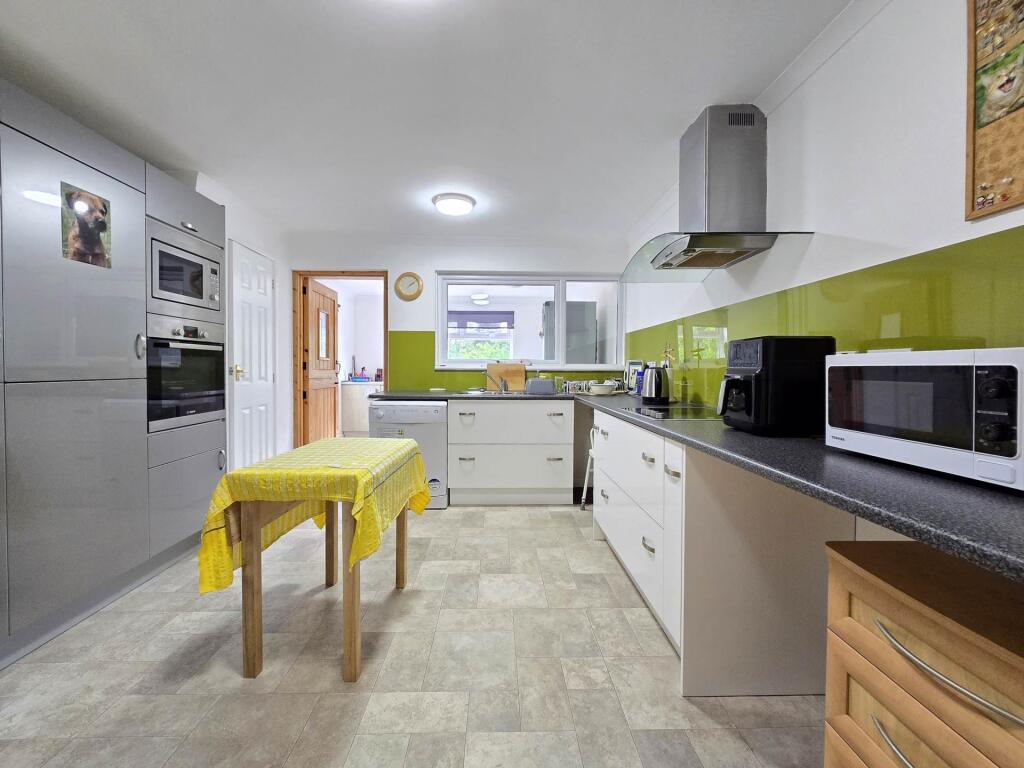 Fairlea Crescent, Northam photo 3