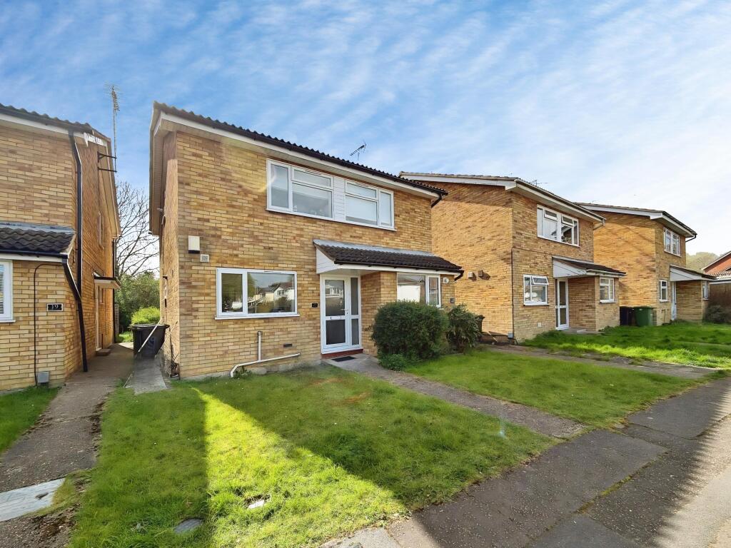 Main image of property: Vermont Grove, Peterborough, PE3