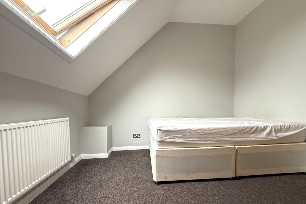 Apartment in Cardiff, Cyncoed - More