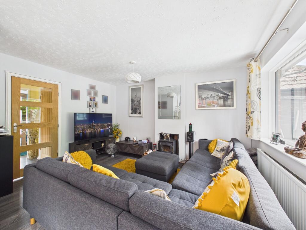House in Nottingham, Woodthorpe - View 2