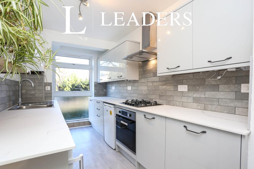 Main image of property: The Squirrels, Belmont Hill, London, SE13