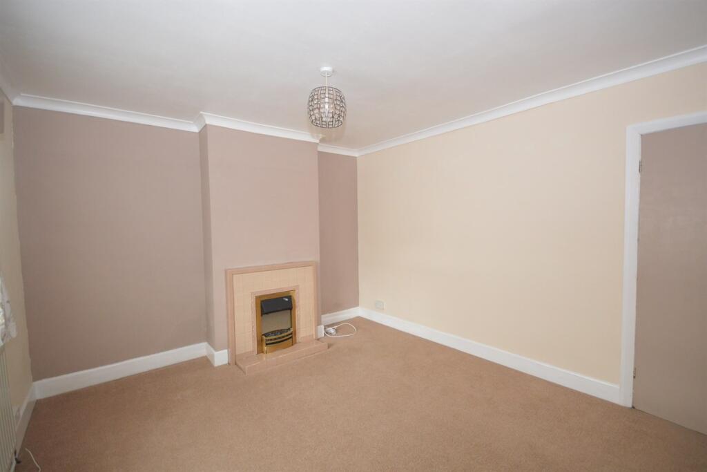 Bartram Avenue, Braintree, Essex, CM7 photo 2