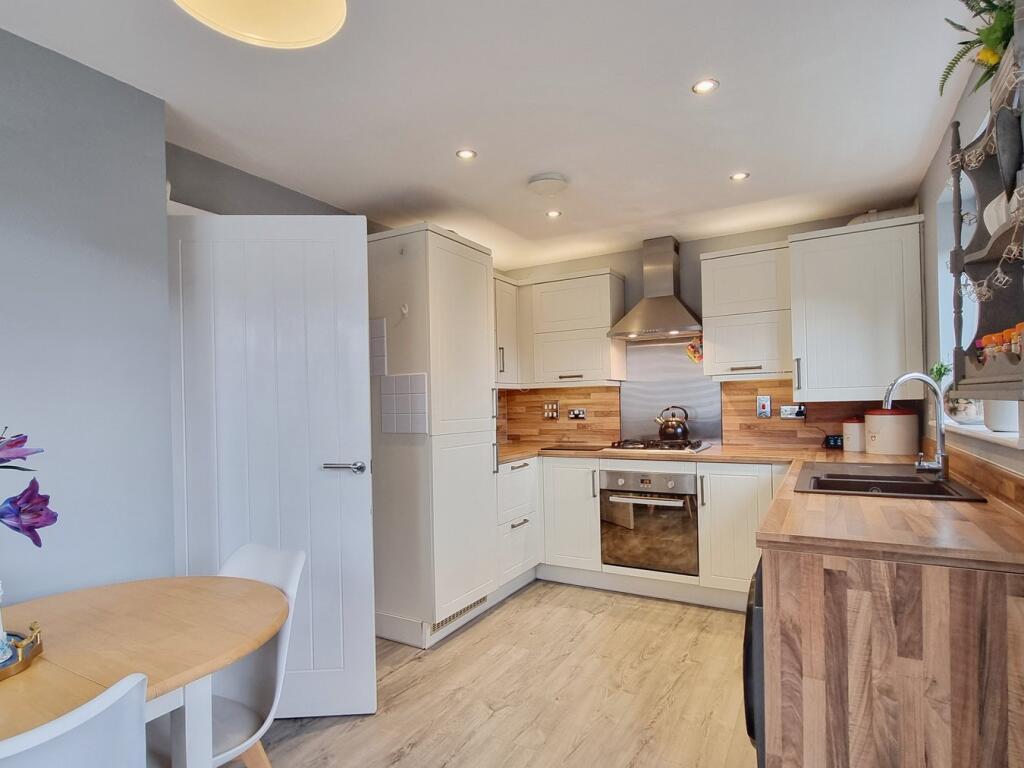 Hazel Grove, Silsoe, Bedfordshire, MK45 photo 3