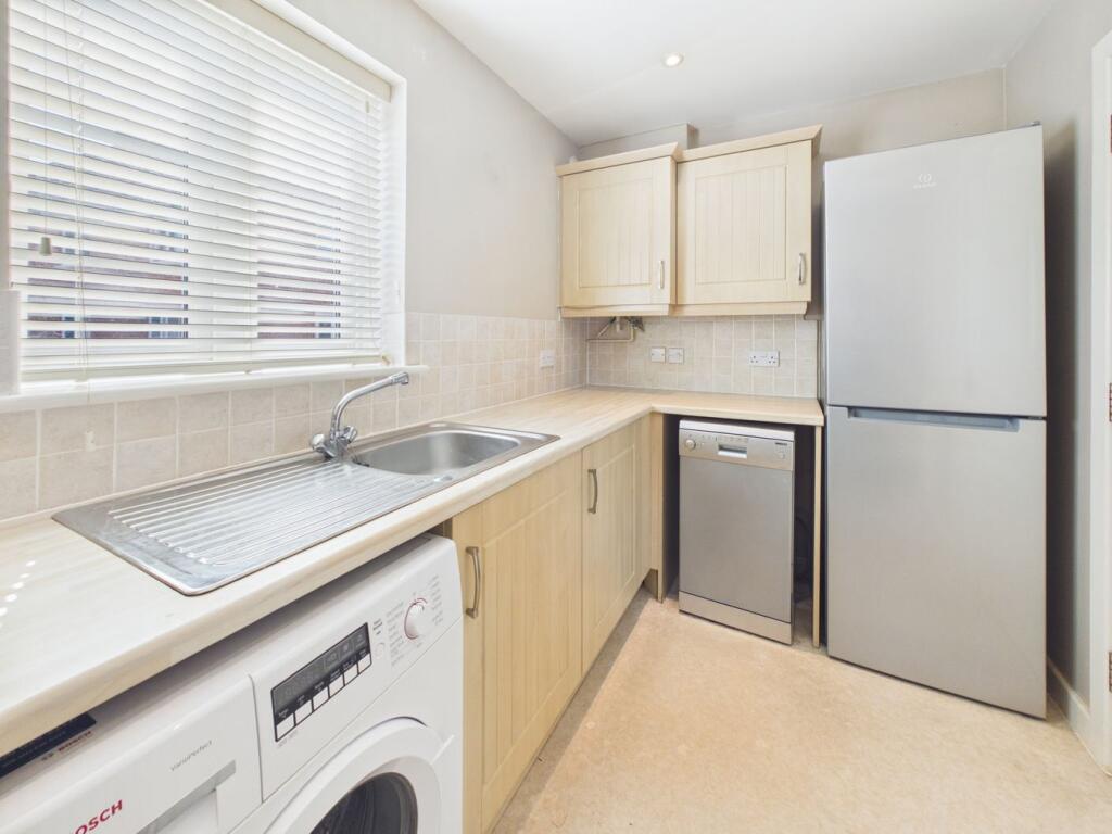 Apartment in Taunton - View 5