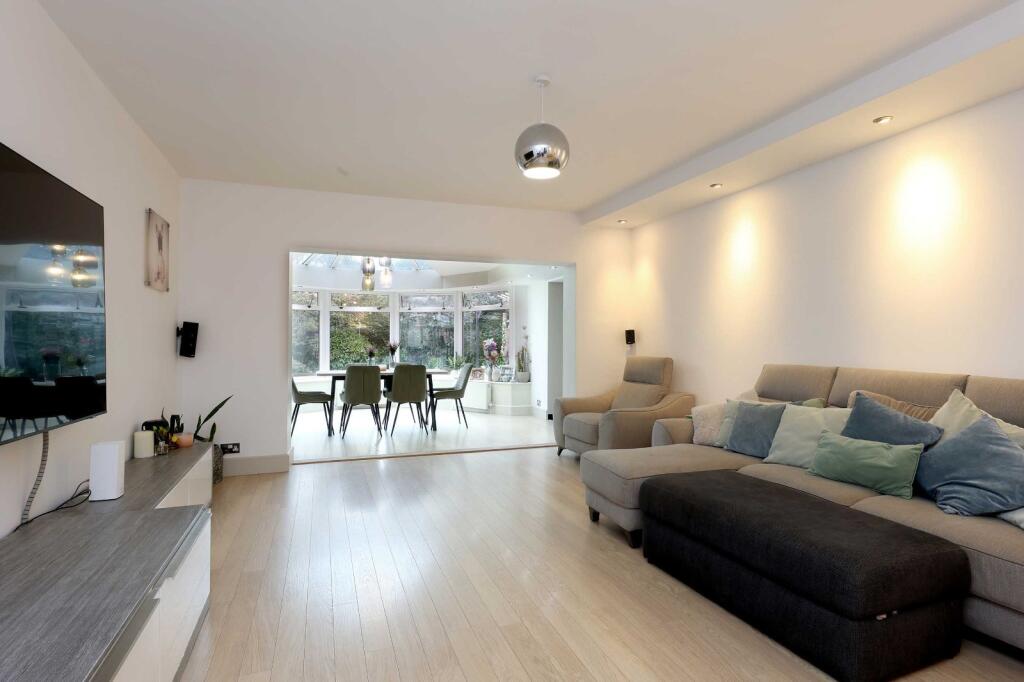House in Hemel Hempstead, Beaconsfield - View 4