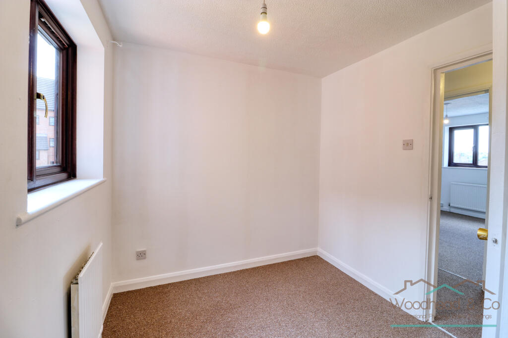 Flat 42, Kensington House, Rectory Road, Rushden, Northamptonshire - View 4