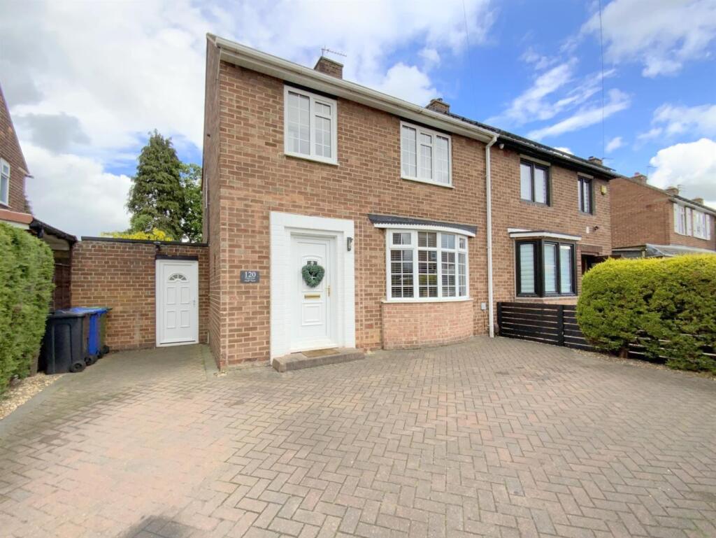 Main image of property: Pershore Avenue, Grimsby
