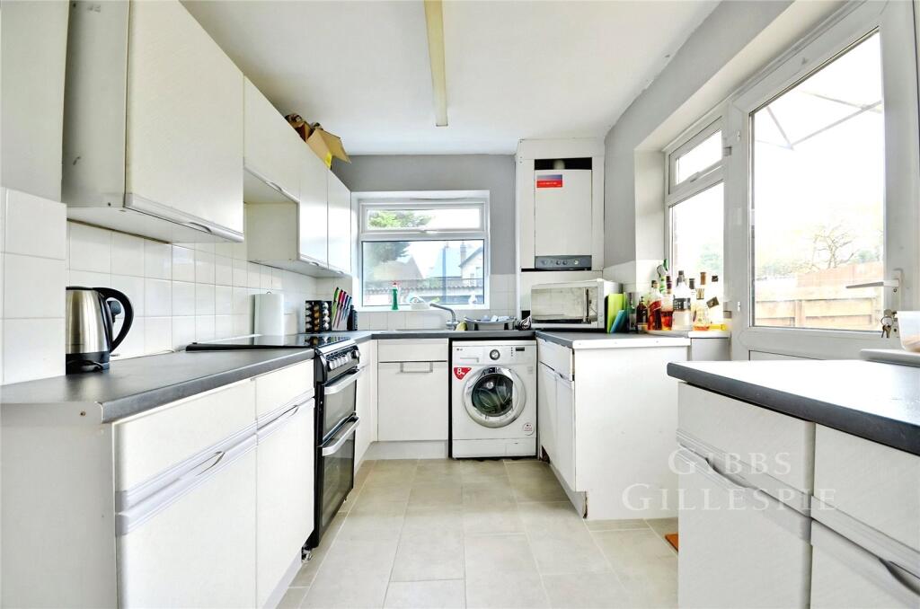 Apartment in Southall - View 2
