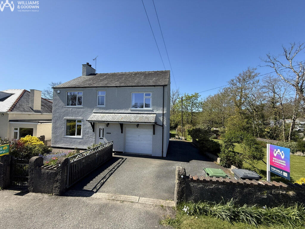 Clai Road, Llangefni, Anglesey, LL77 - View 2