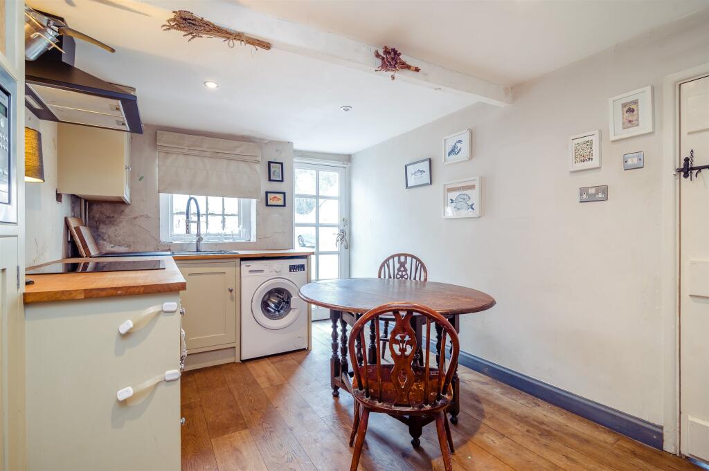 Four Ash Street, Usk - View 2