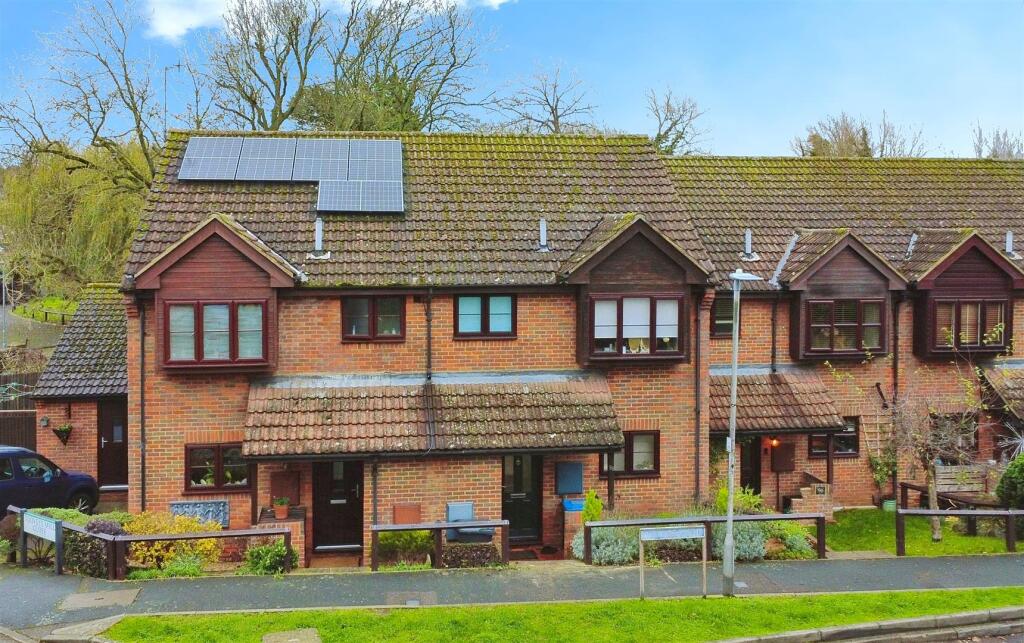 Main image of property: Waterside, Kings Langley