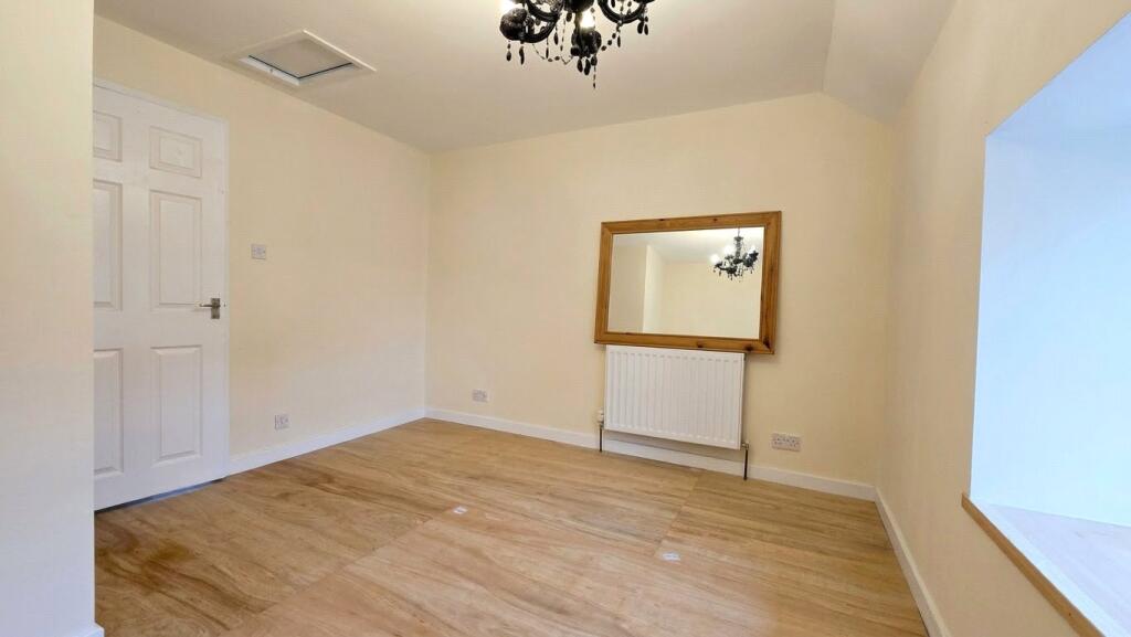 House in Bodedern, Ynys Môn / Isle of Anglesey - More