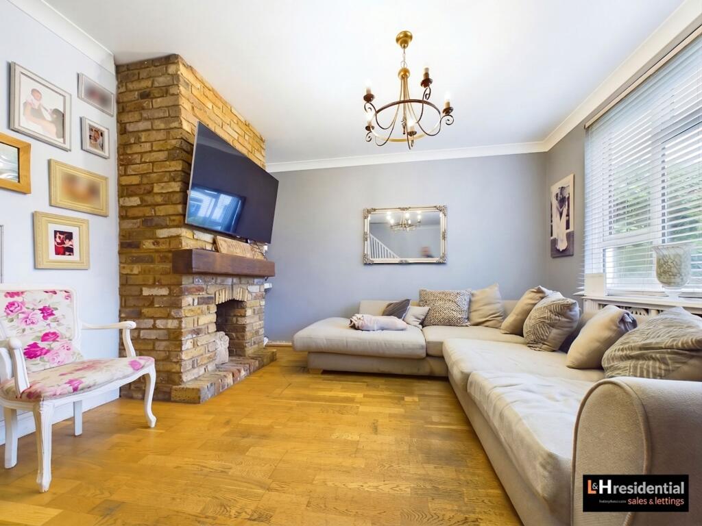 Linton Avenue, Borehamwood, WD6 photo 3