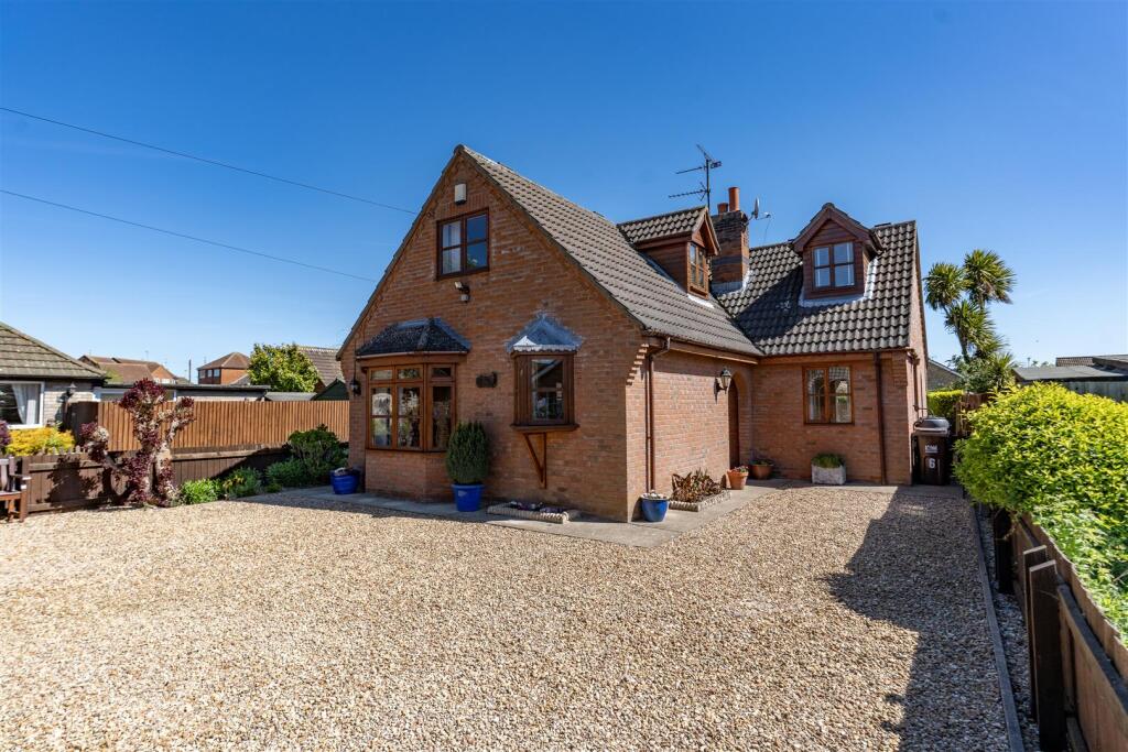 Main image of property: North Parade, Holbeach, Spalding