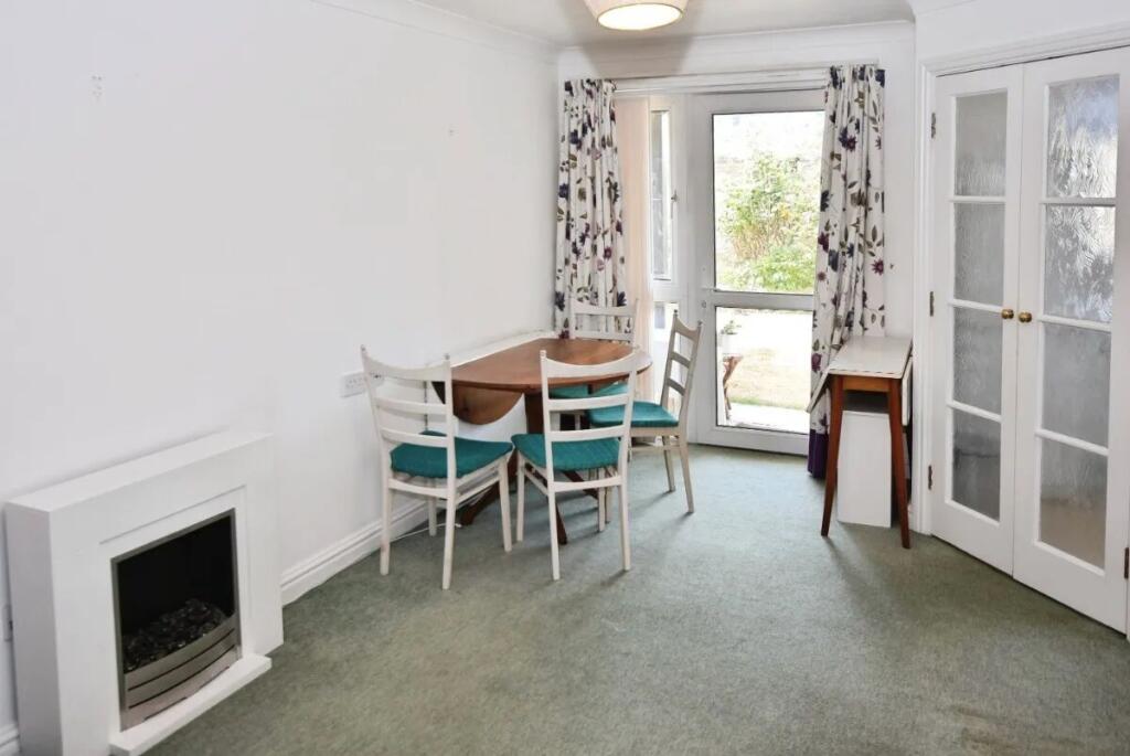 Apartment in Teignbridge, Newton Abbot - View 2