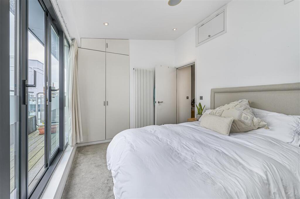 Apartment in London, Clapham Junction - View 3