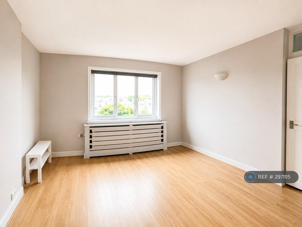 Apartment in London - More