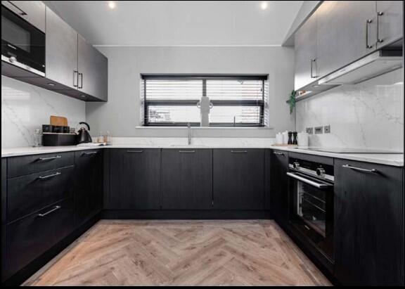 Additional image 4 of Birmingham, B26