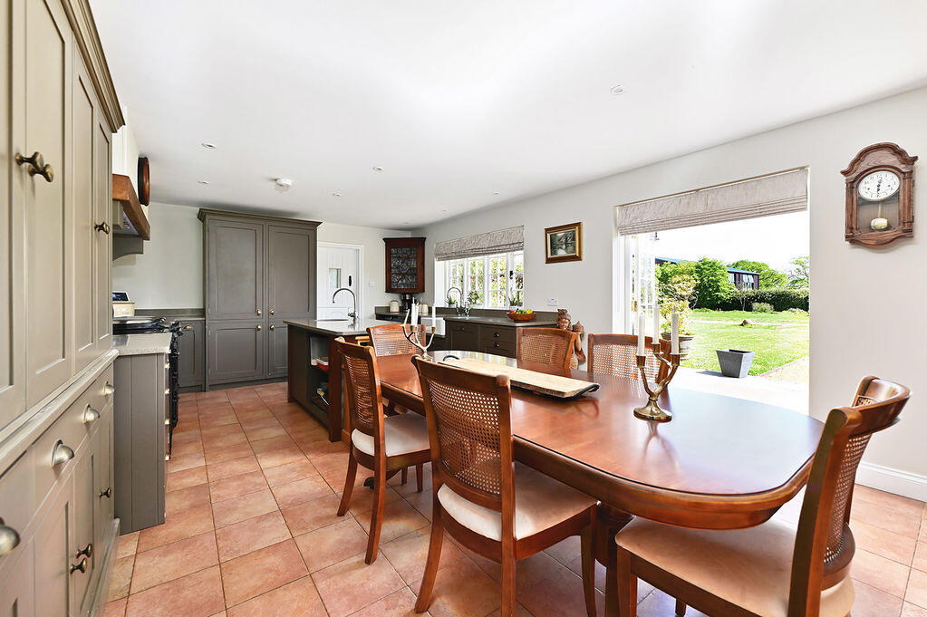 House in Basingstoke and Deane, Sherfield on Loddon - More