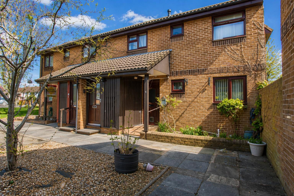 1-bed flat on Lancambe Court, Lancaster, £99,950
