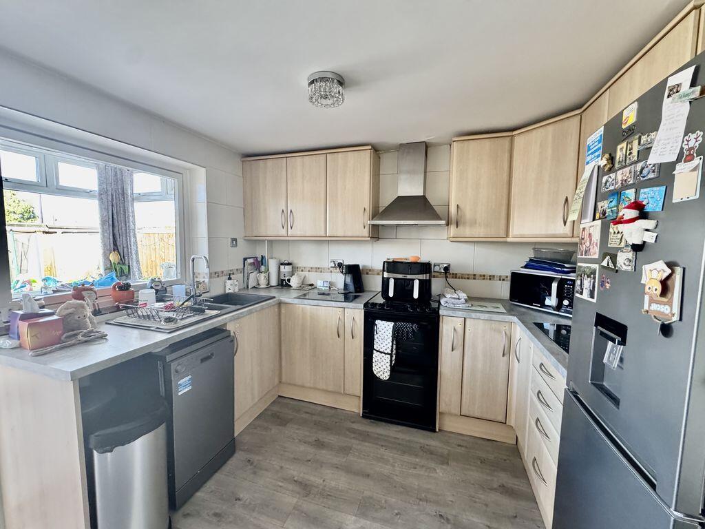 Dunelm Drive Houghton Le spring  photo 4